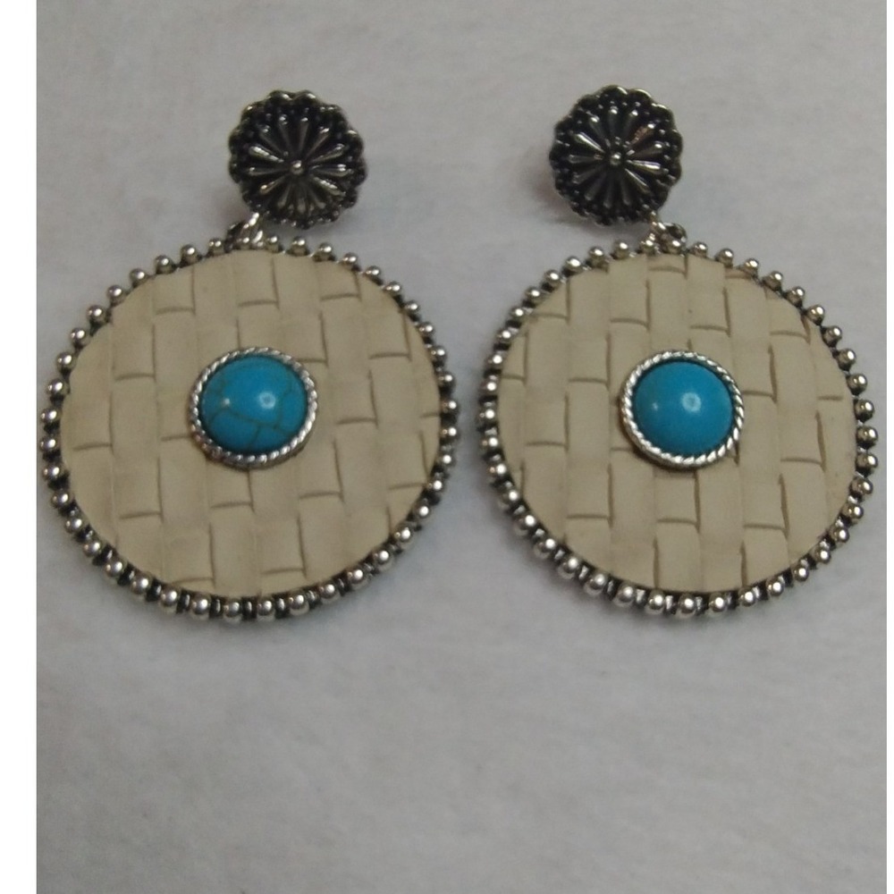 Western Faux Turquoise Woven Cream‎ Leather Disc Clip On Earrings Silver Tone